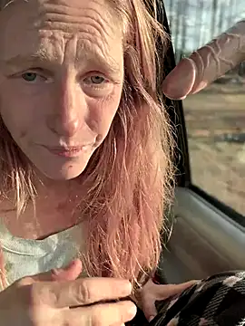 GoldenFlameGoddess live sex cam