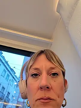 sarahpearlx's cam snapshot