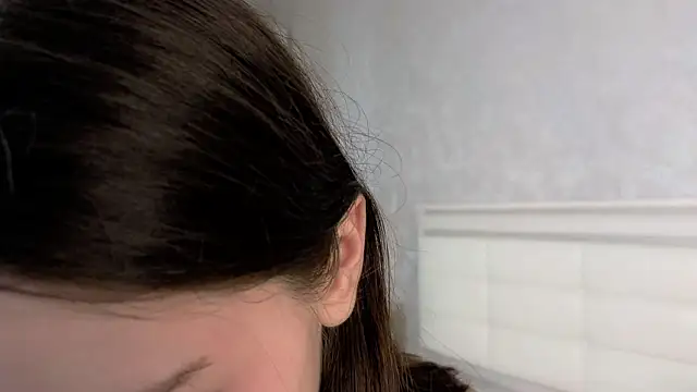 YvonneShames's cam snapshot