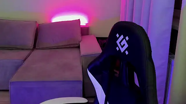 stefaniyamos's cam snapshot