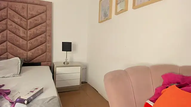 Scarlett__Noir's cam snapshot