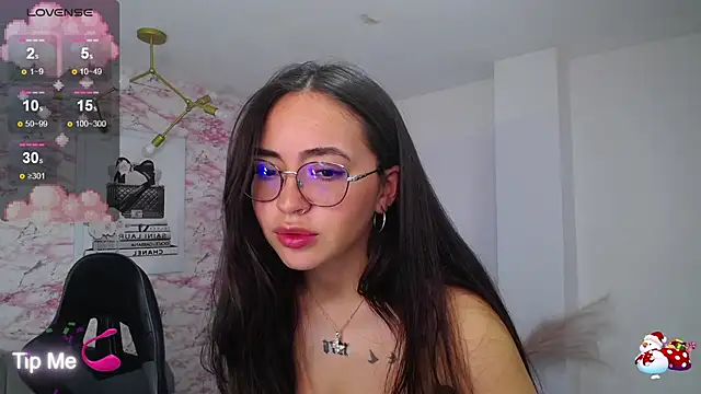 miss_andreaa_t's cam snapshot