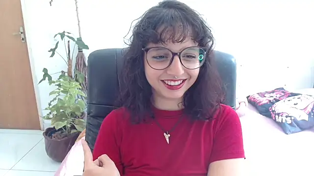 myamillor live sex cam