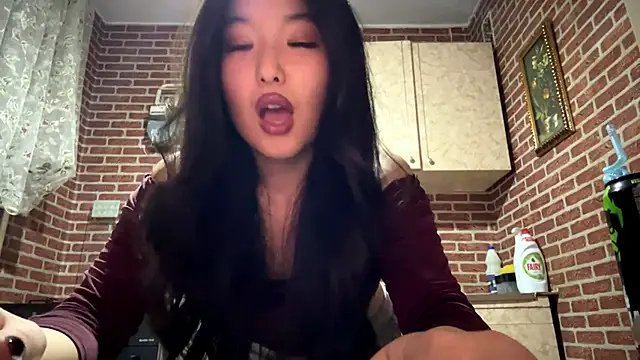 EmmaLeexth's cam snapshot