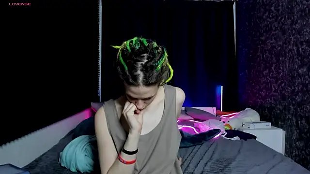 KIKI_Krash's cam snapshot