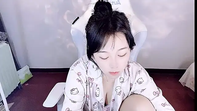 -huahua-'s cam snapshot