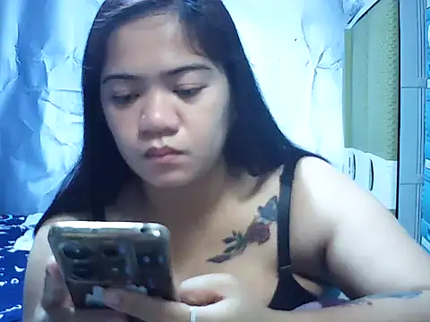 PreggyHotBigBoobs's cam snapshot