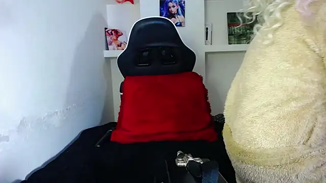 Charis_21's cam snapshot