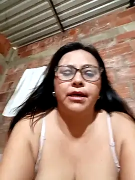 Dirty-Momm-Divorced-Hot's cam snapshot