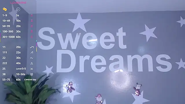 emma_wockll_t's cam snapshot