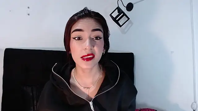 srta_luciana's cam snapshot