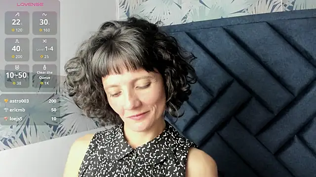 Valery_More__'s cam snapshot