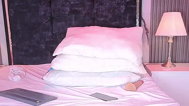 VictoriaCarter_'s cam snapshot