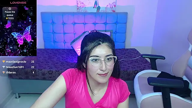 Violet_raine_'s cam snapshot