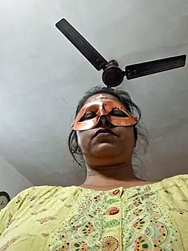 SIMIHOT's cam snapshot