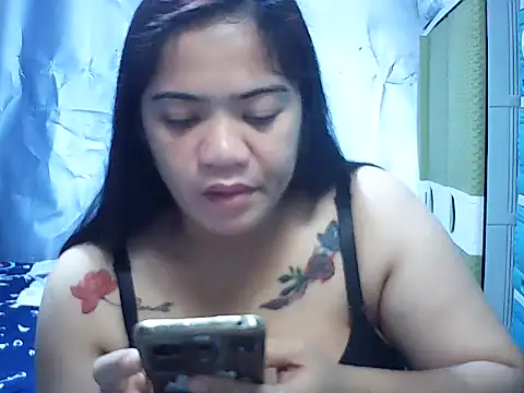 PreggyHotBigBoobs's cam snapshot