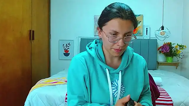 karlamorris_'s cam snapshot