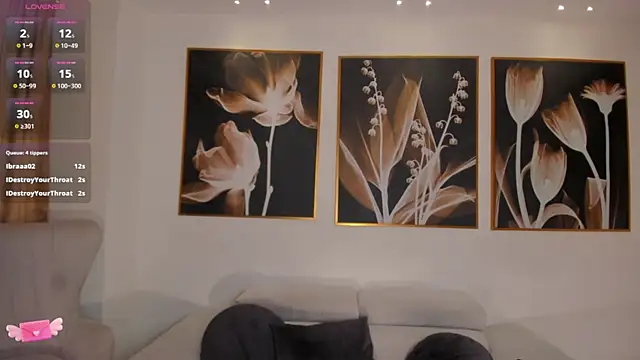 ArianaDumont's cam snapshot