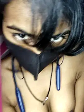 Thaper_Meera2's cam snapshot