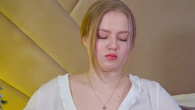 SelinSwarovski's cam snapshot