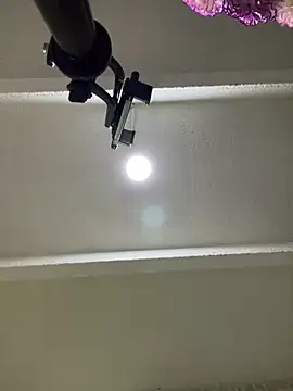 charlotte_stevenss_'s cam snapshot