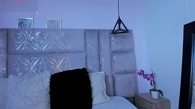 CeliWoods's cam snapshot