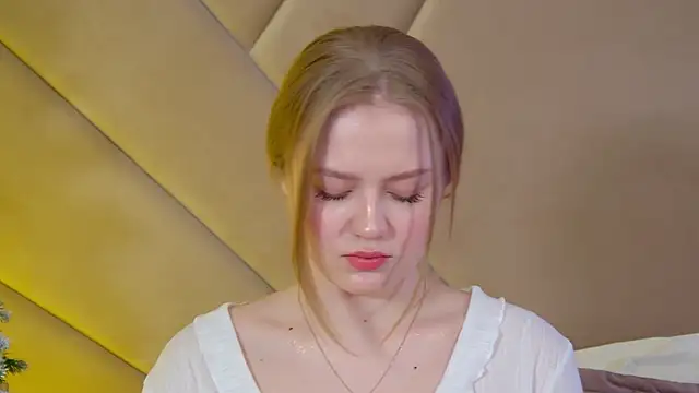 SelinSwarovski's cam snapshot