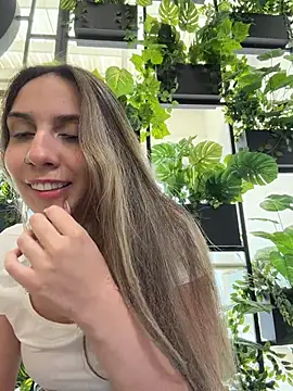 sarah_honey__'s cam snapshot