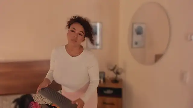 YariRose's cam snapshot