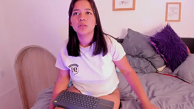 Tamara_Spencer_'s cam snapshot