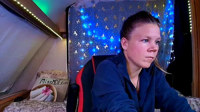 CallMeMaria's cam snapshot