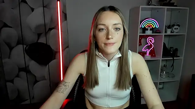 EvelynBlond's cam snapshot