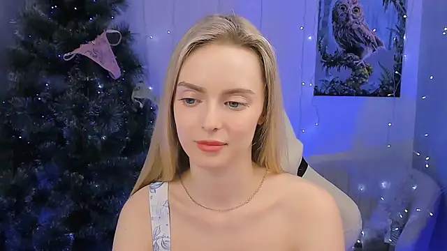 JuliaBrewwer's cam snapshot