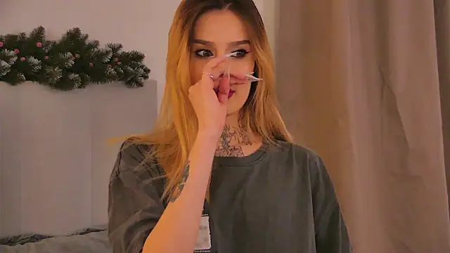 ElisMuse's cam snapshot