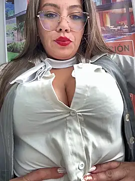 LIZ-06_'s cam snapshot