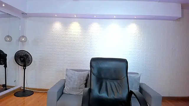 violet_scott's cam snapshot