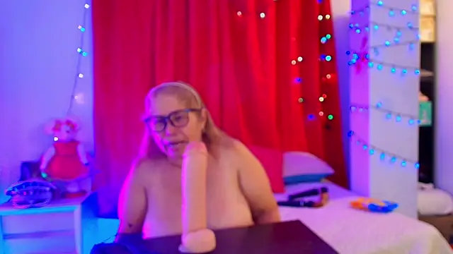 girl_amada's cam snapshot