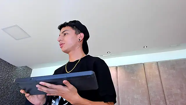 NickandAbby_'s cam snapshot