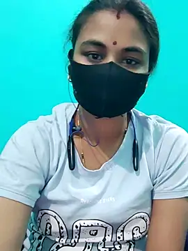 DivyaBhabhi69@xh's cam snapshot