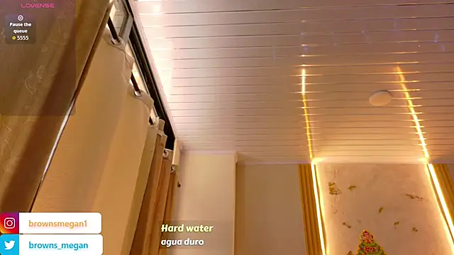 Megan_browns1's cam snapshot