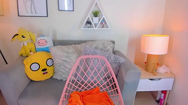 LusyKitty's cam snapshot