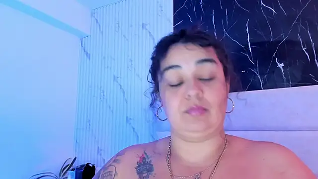 Reginavegaa's cam snapshot