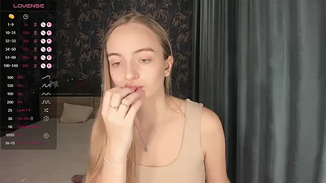 A_delina's cam snapshot