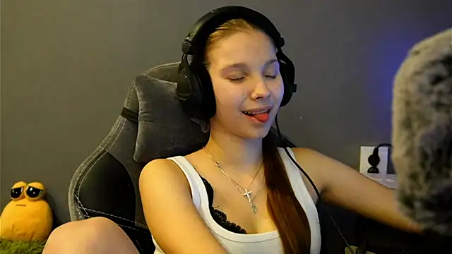 Softixq's cam snapshot