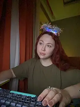 LolaMint_'s cam snapshot