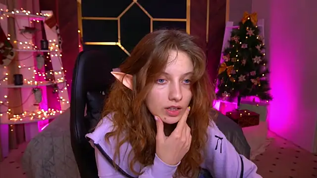 CuteeFoxy's cam snapshot