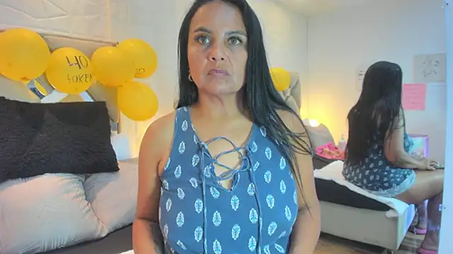 raquell_moore's cam snapshot