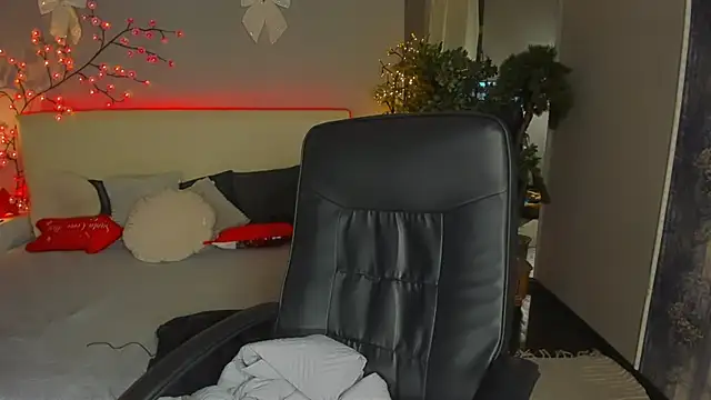 MonaSteele's cam snapshot