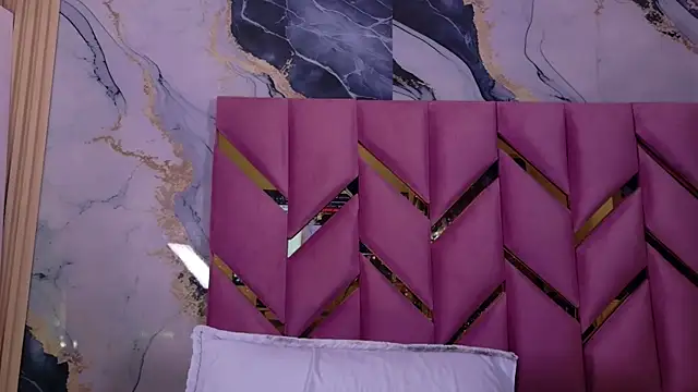 hotiergirl's cam snapshot