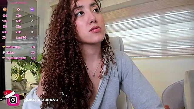 miss_catalinaa's cam snapshot